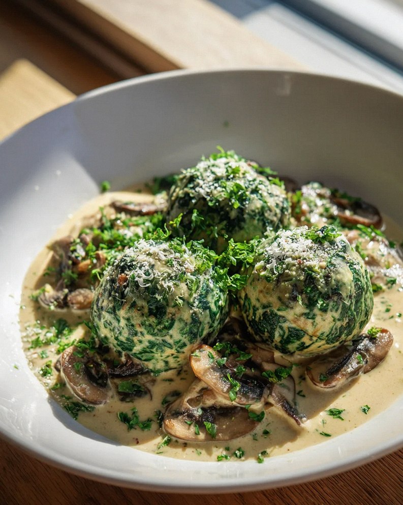 Leckere Spinatknödel – Einfaches Rezept für Genuss ohne Fleisch! – Schritt 1
