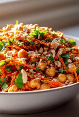 Peanut Crunch Kichererbsen- und Karottensalat Rezept genießen!